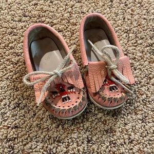 Vintage pink toddler moccasins - size 3